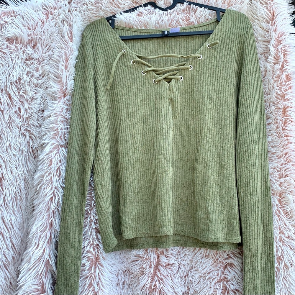 ✨H&M Long sleeve t-shirt✨